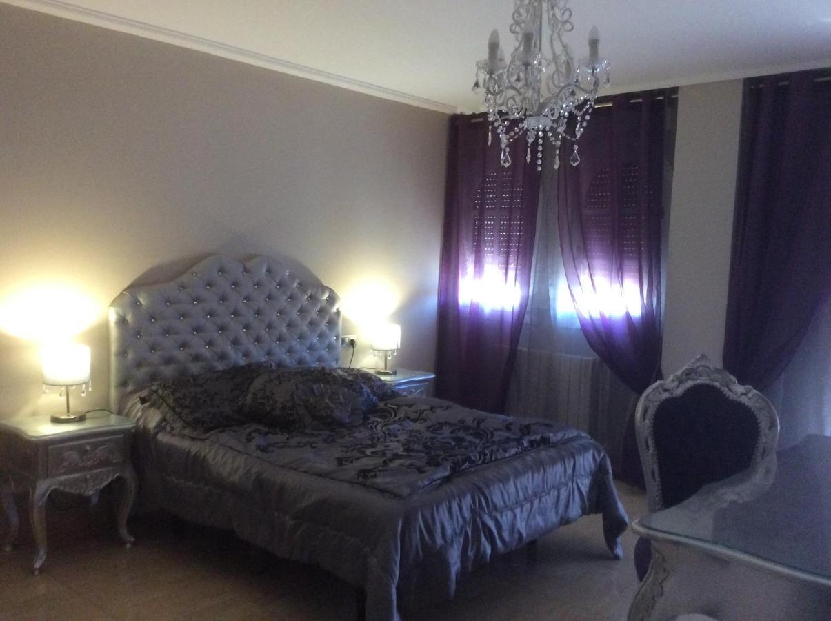 Hostal Mont Royal Alicante Buitenkant foto