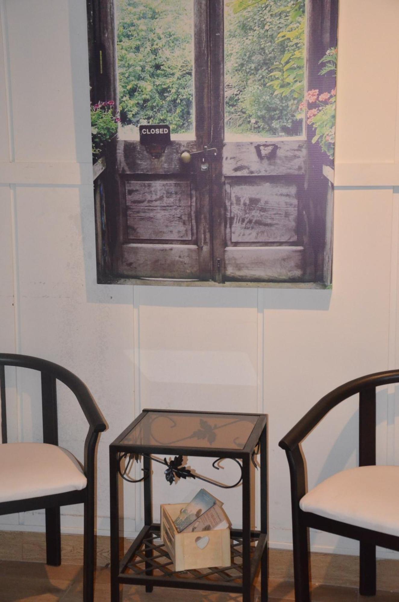 Hostal Mont Royal Alicante Buitenkant foto