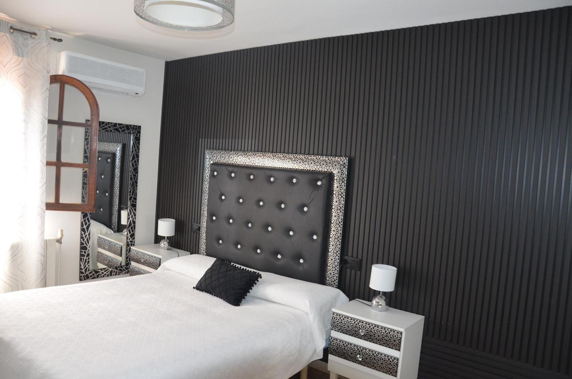 Hostal Mont Royal Alicante Buitenkant foto