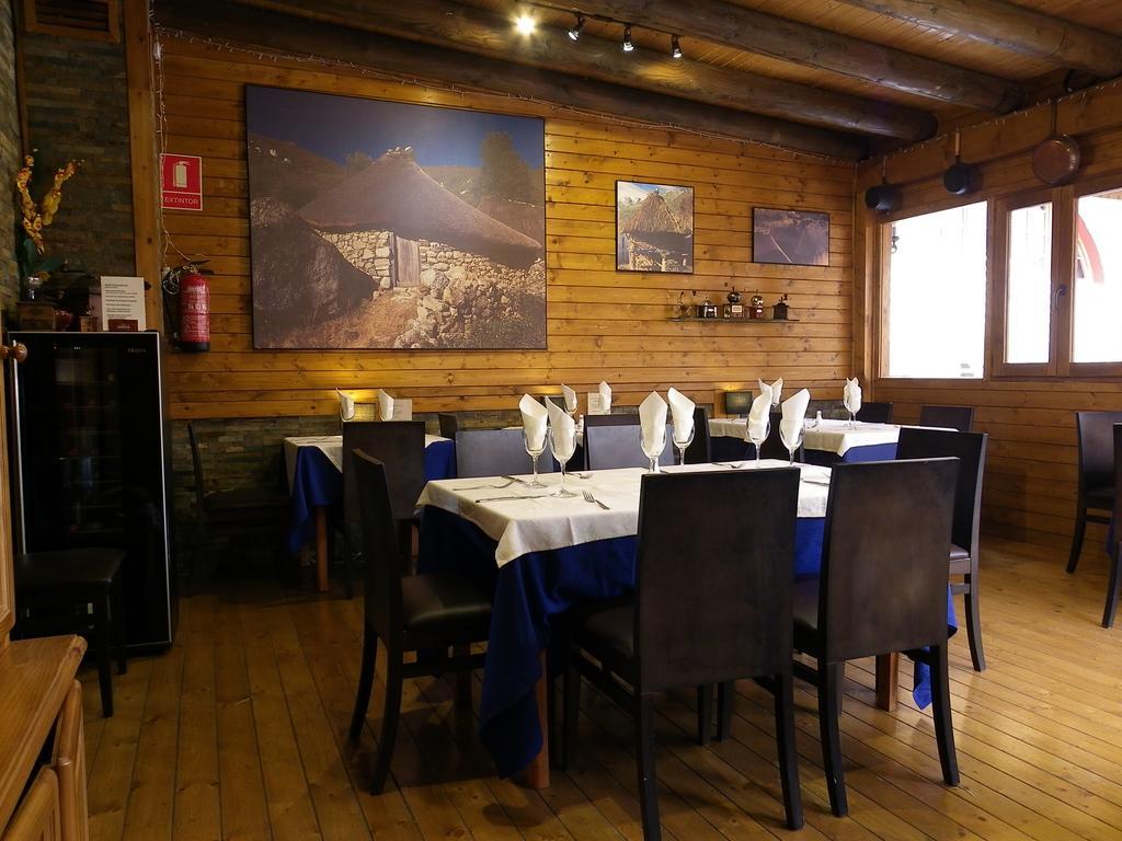 Hostal Mont Royal Alicante Buitenkant foto